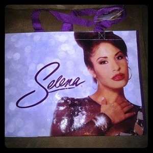 1-Selena Siempre Collectible Shopping Bag Tote